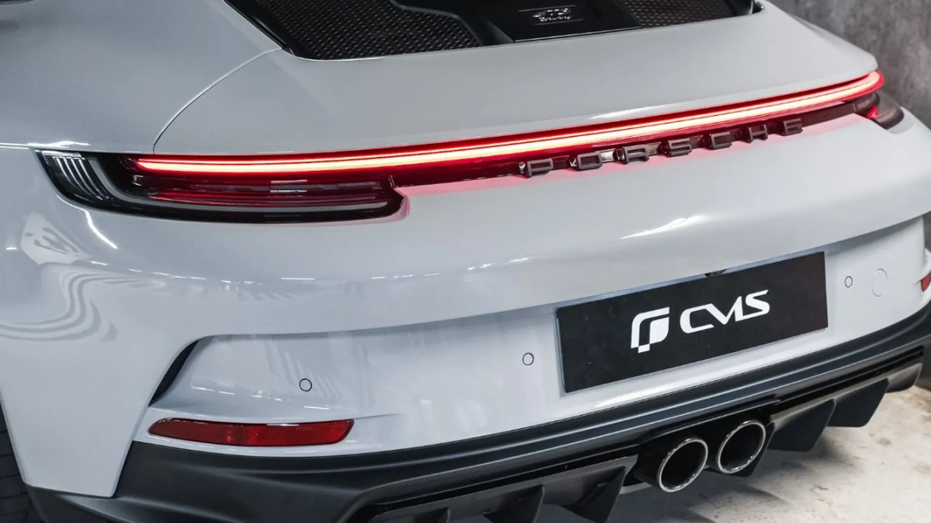 Porsche 911 — photo 15