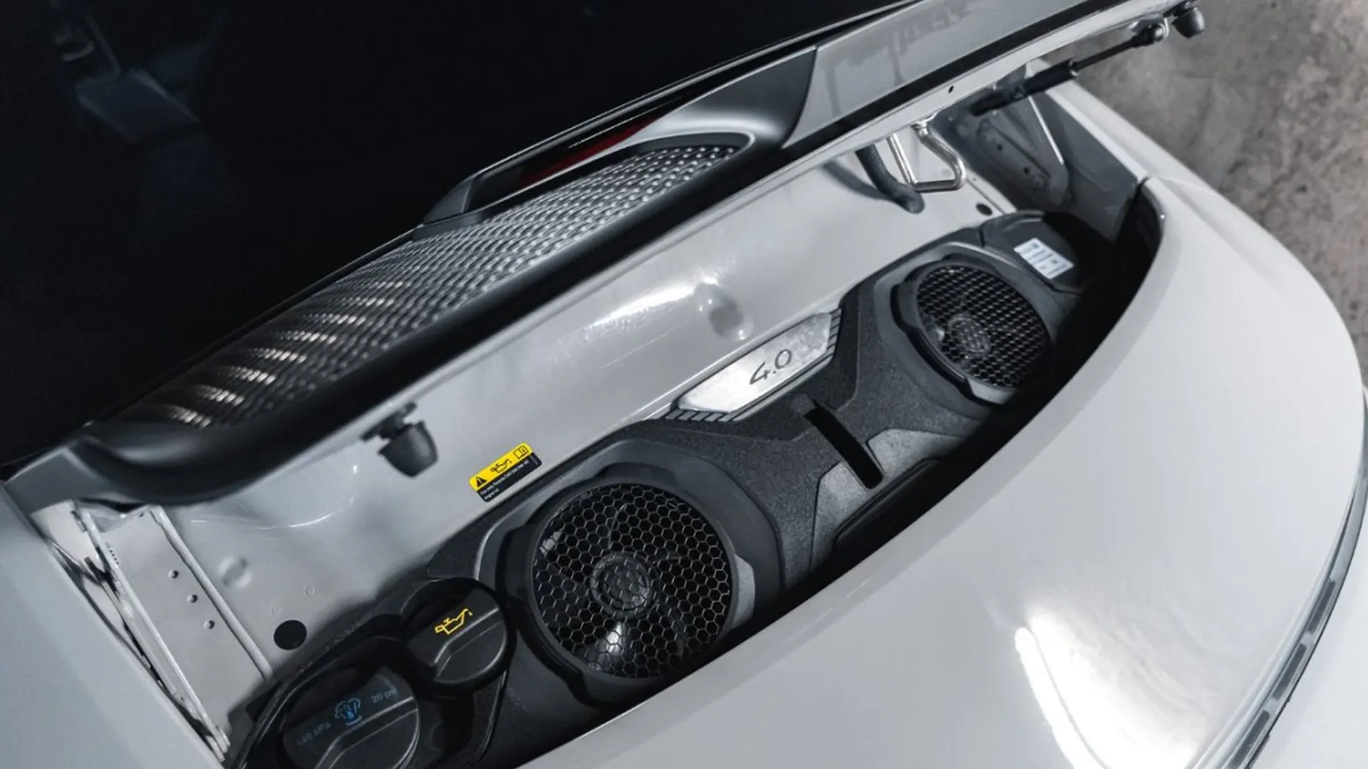 Porsche 911 — photo 16