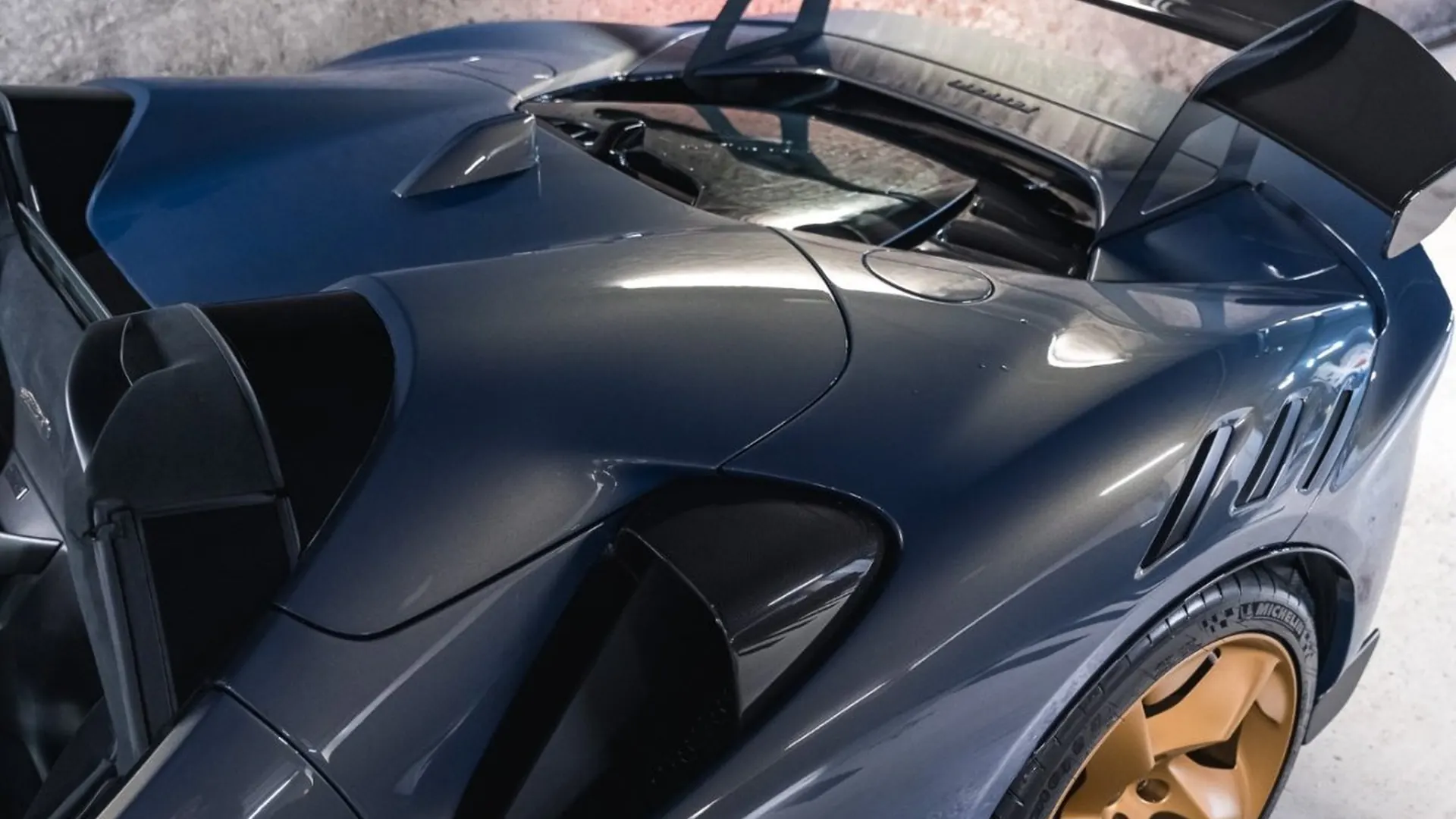 Ferrari SF90 — photo 20