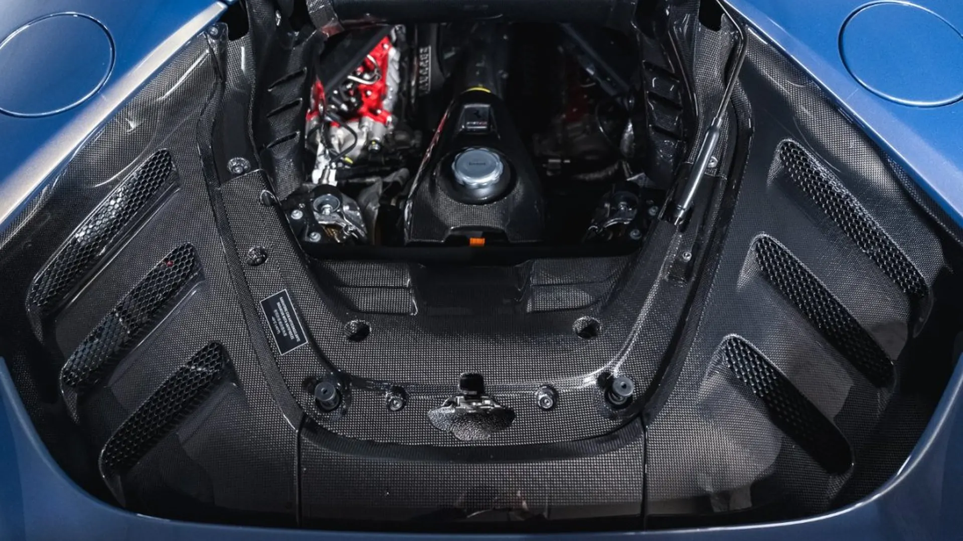 Ferrari SF90 — photo 43