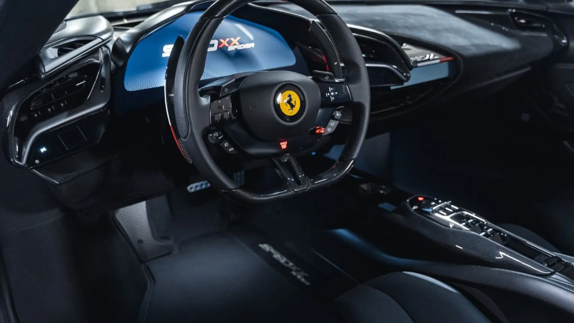 Ferrari SF90 — photo 48