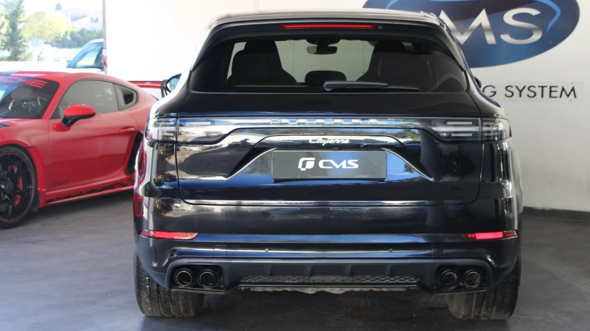 Porsche Cayenne — photo 4