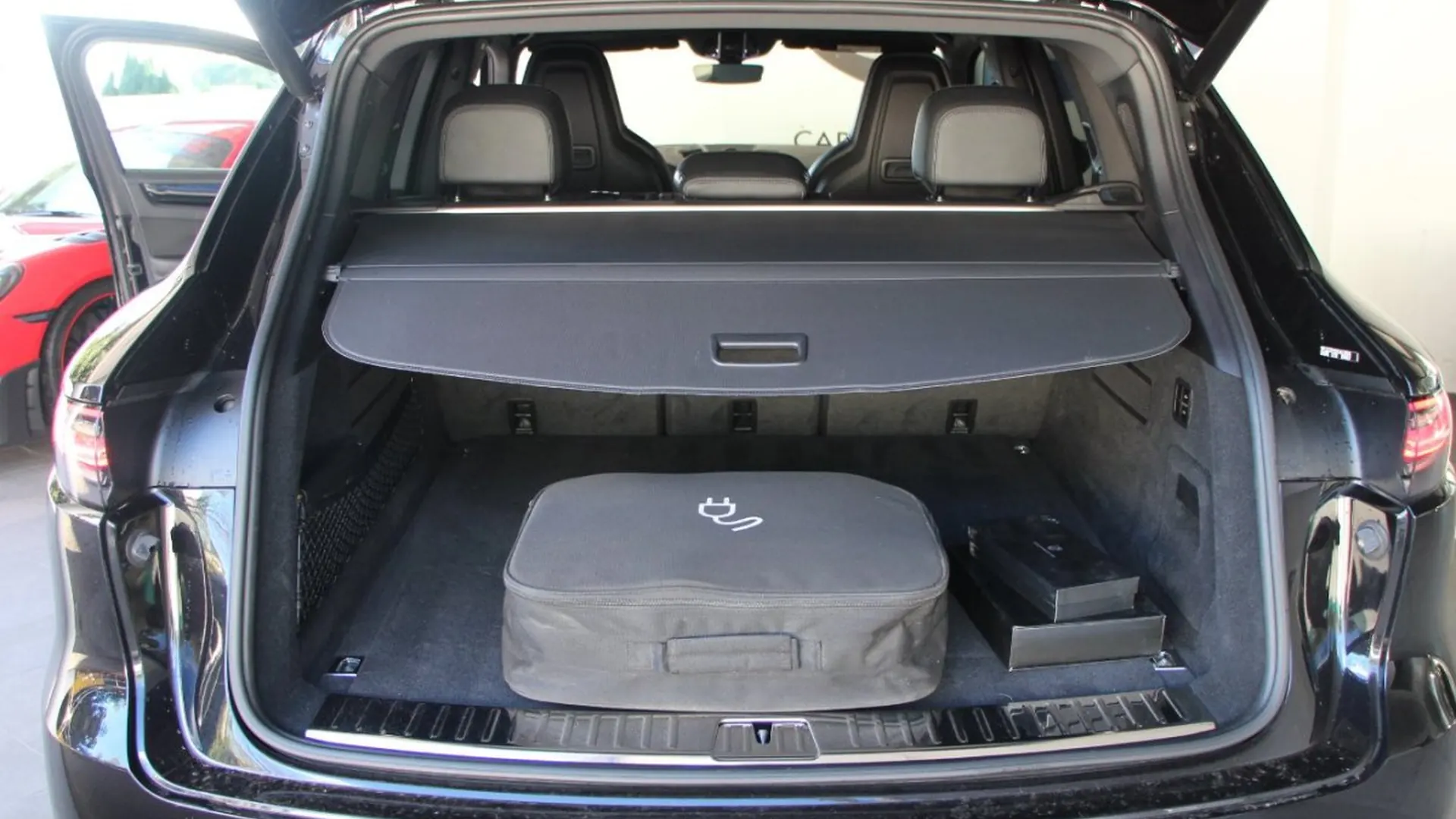 Porsche Cayenne — photo 23