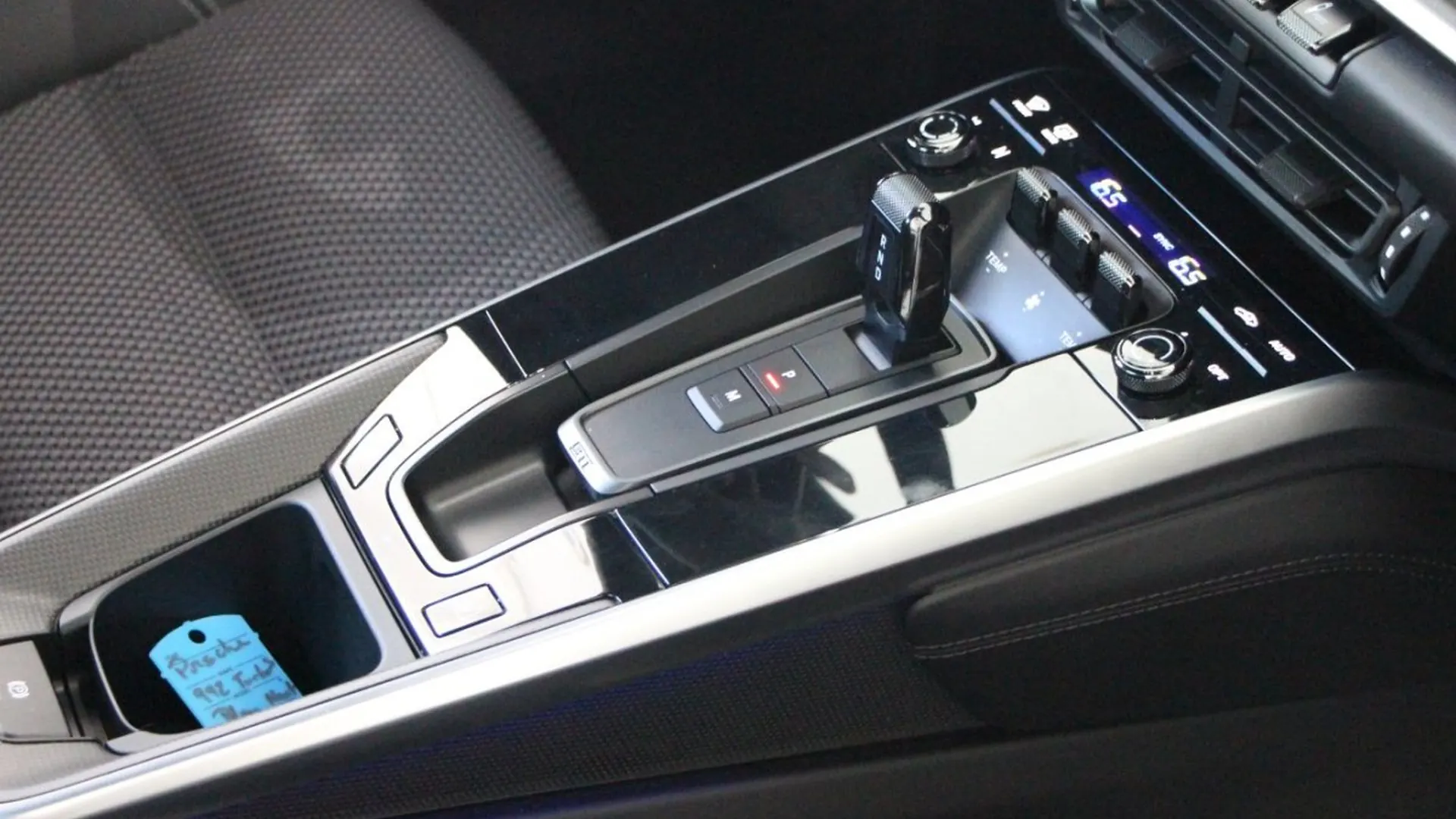 Porsche 911 — photo 45