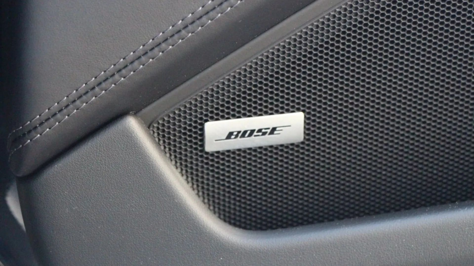 Porsche 911 — photo 13