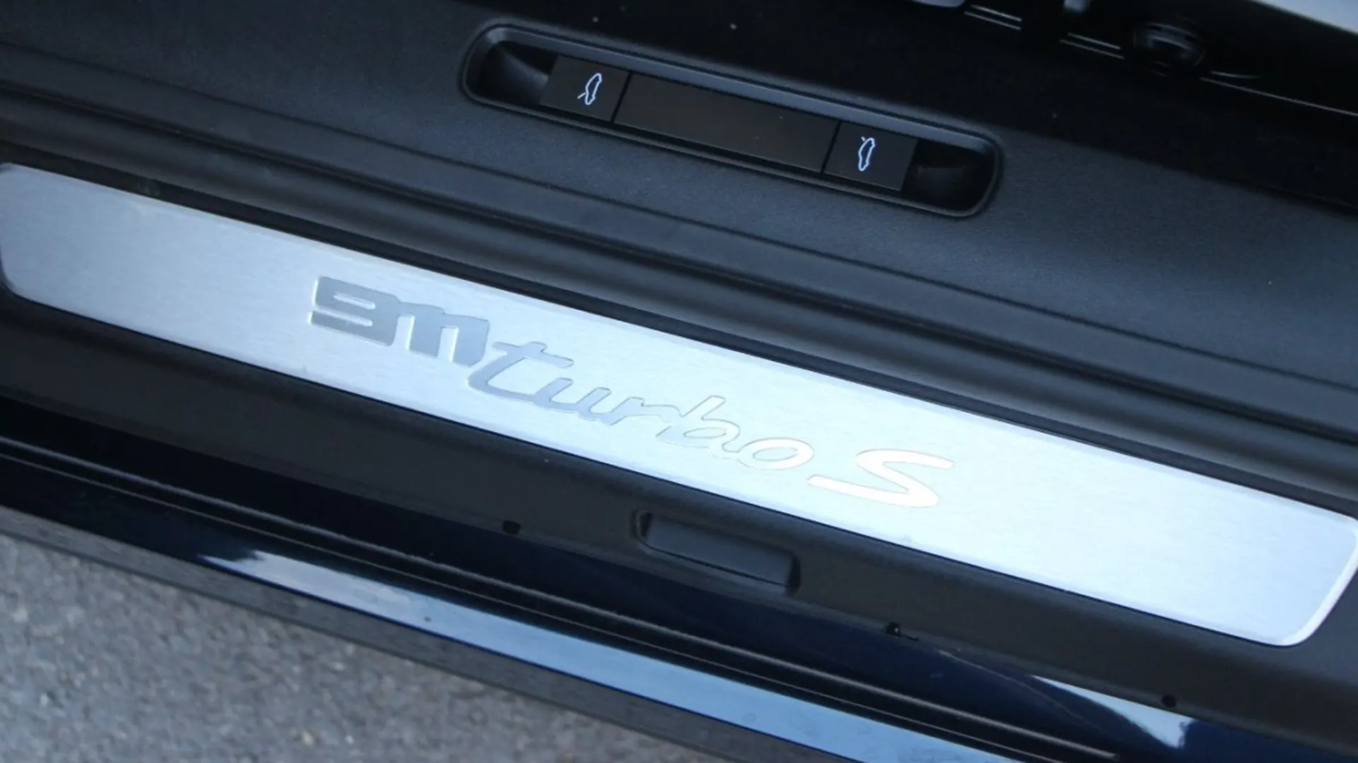 Porsche 911 — photo 10