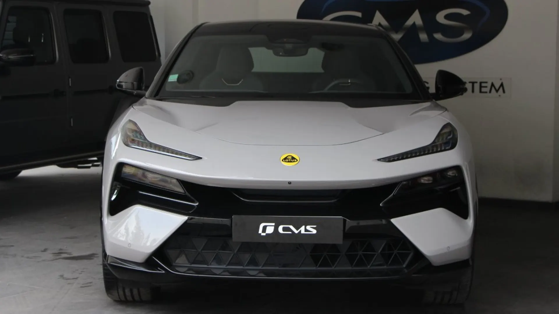 Lotus Eletre — photo 2