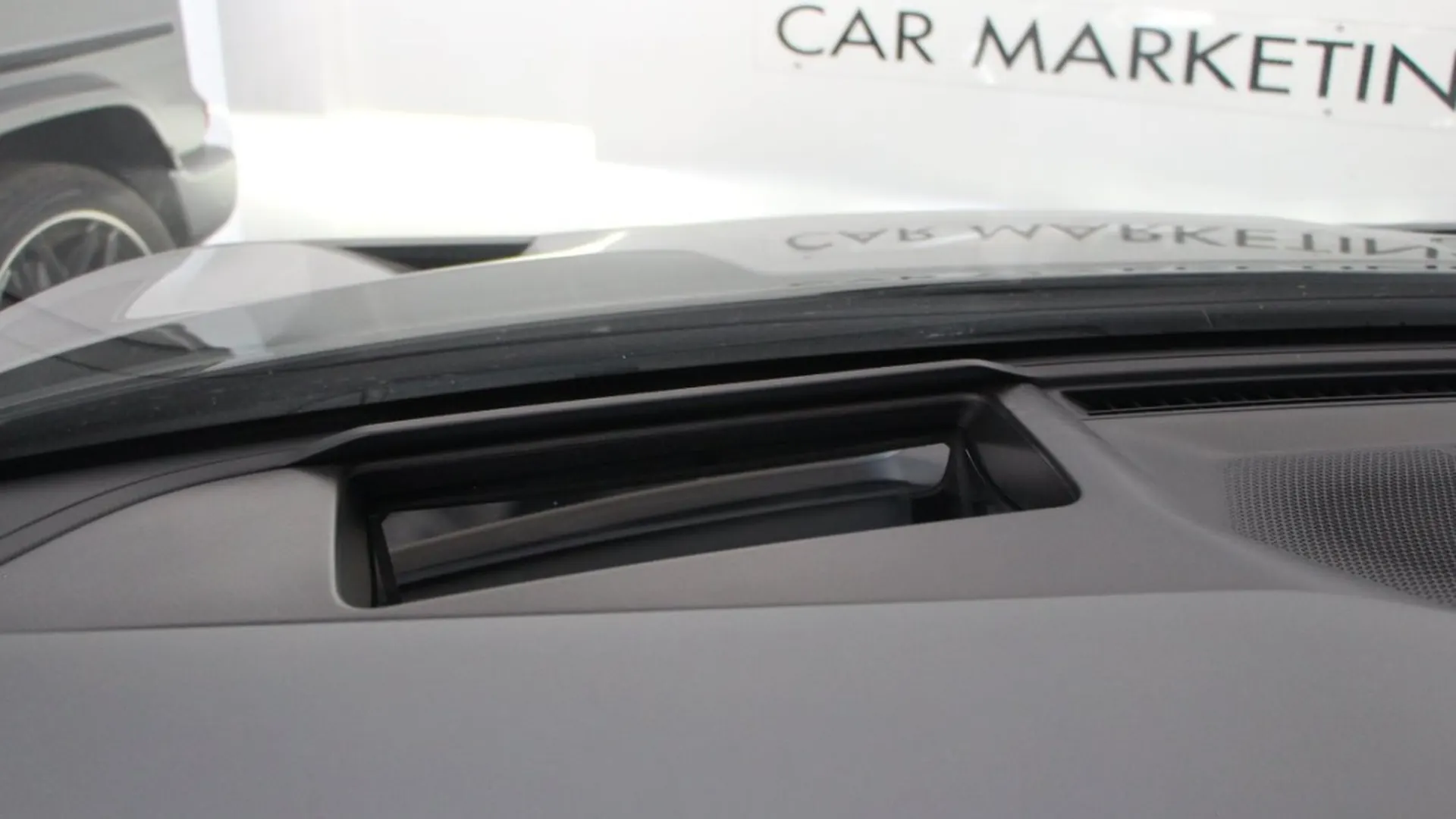 Lotus Eletre — photo 19