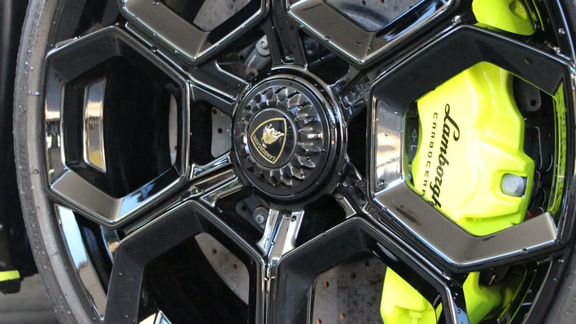 Lamborghini Huracan — photo 9
