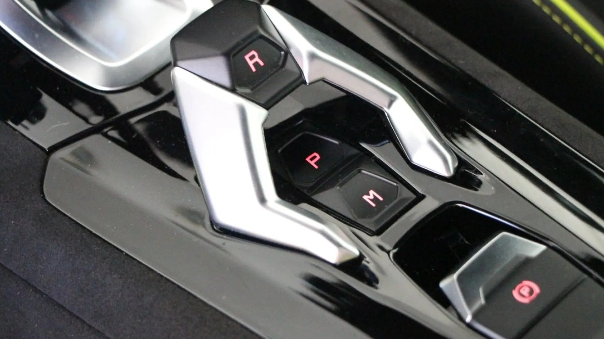 Lamborghini Huracan — photo 21