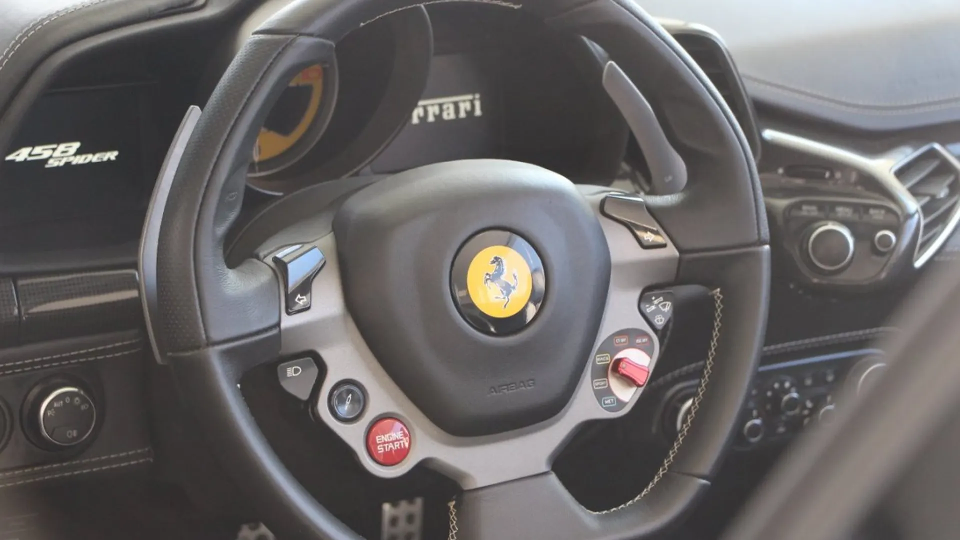 Ferrari 458 — photo 31