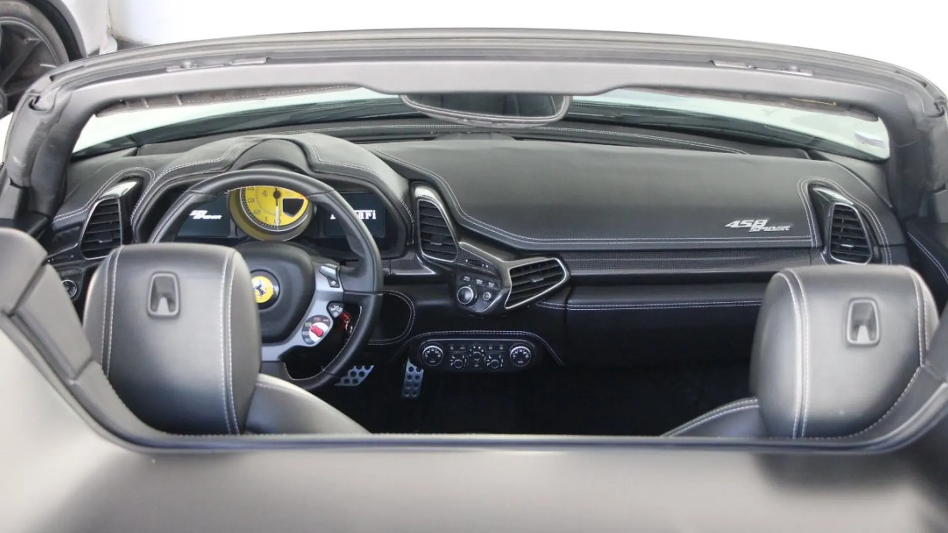 Ferrari 458 — photo 10