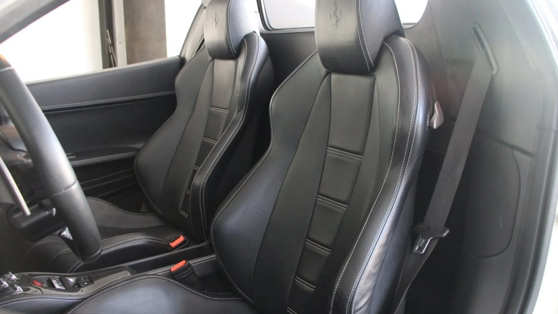 Ferrari 458 — photo 14