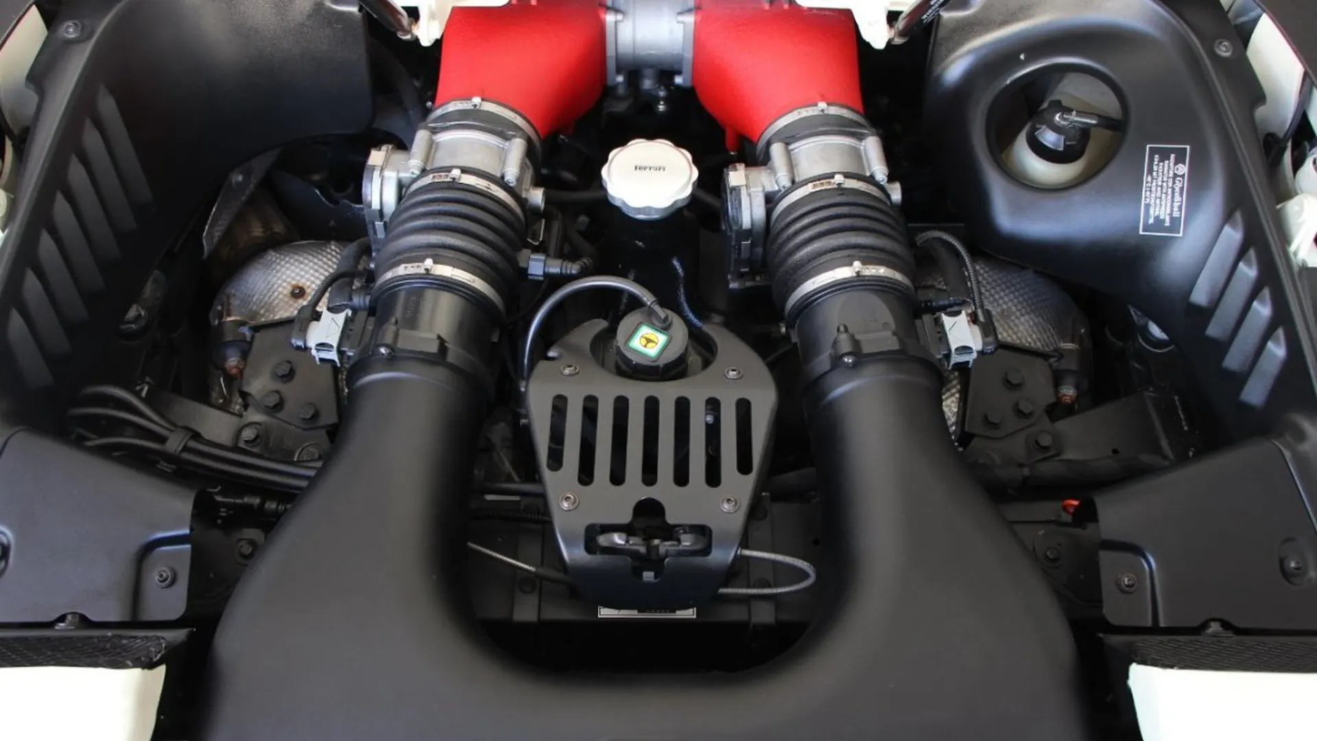 Ferrari 458 — photo 25