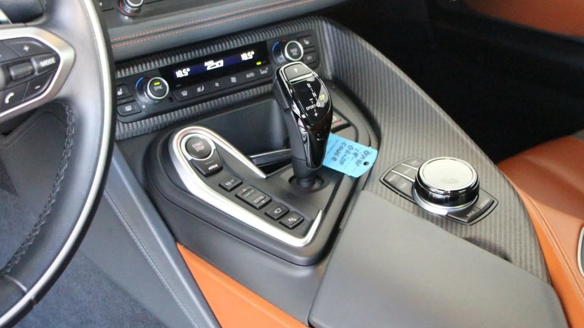 BMW i8 — photo 10