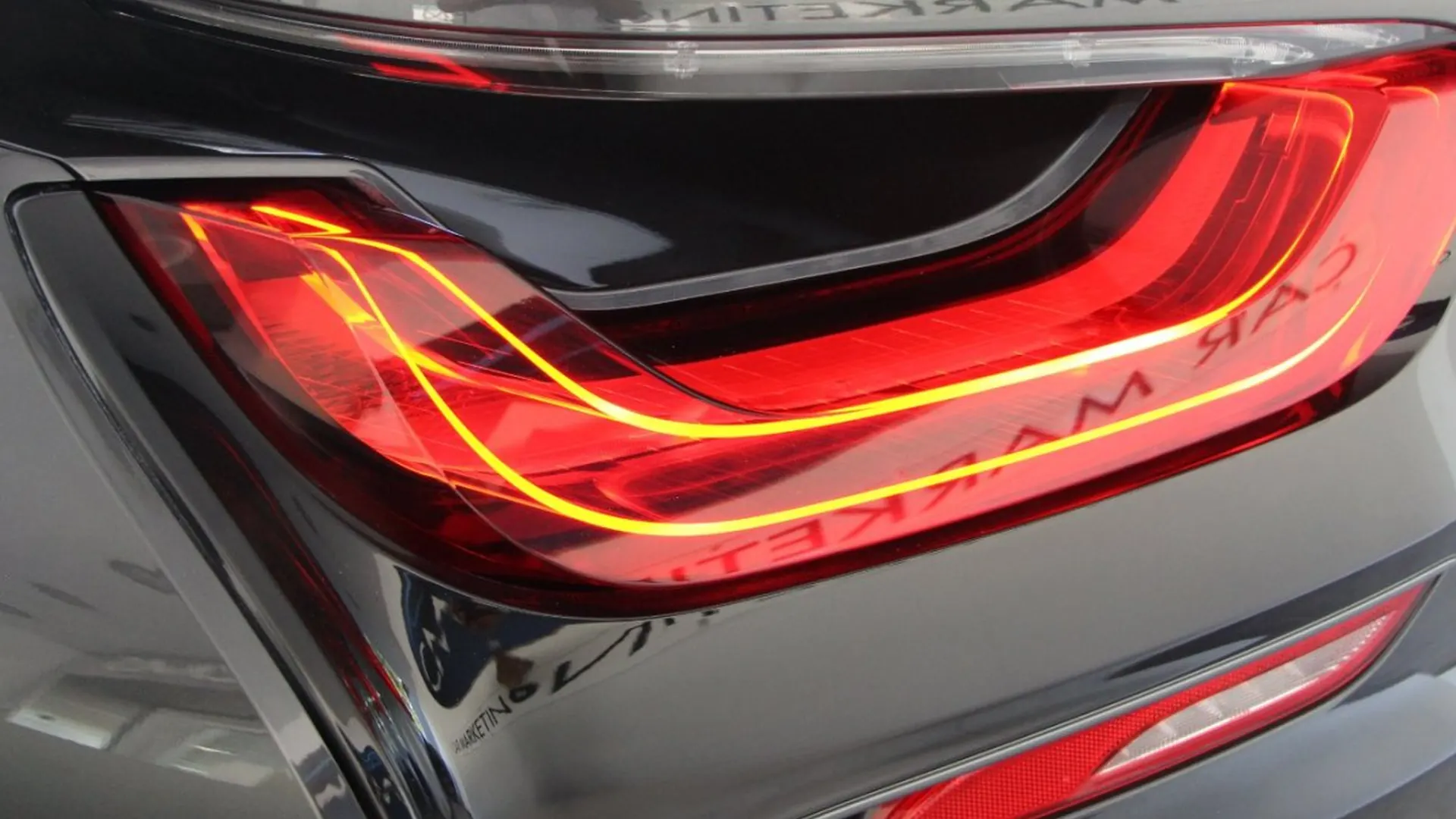 BMW i8 — photo 25