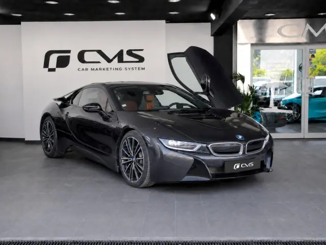 BMW i8
