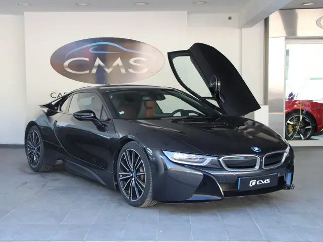 BMW i8