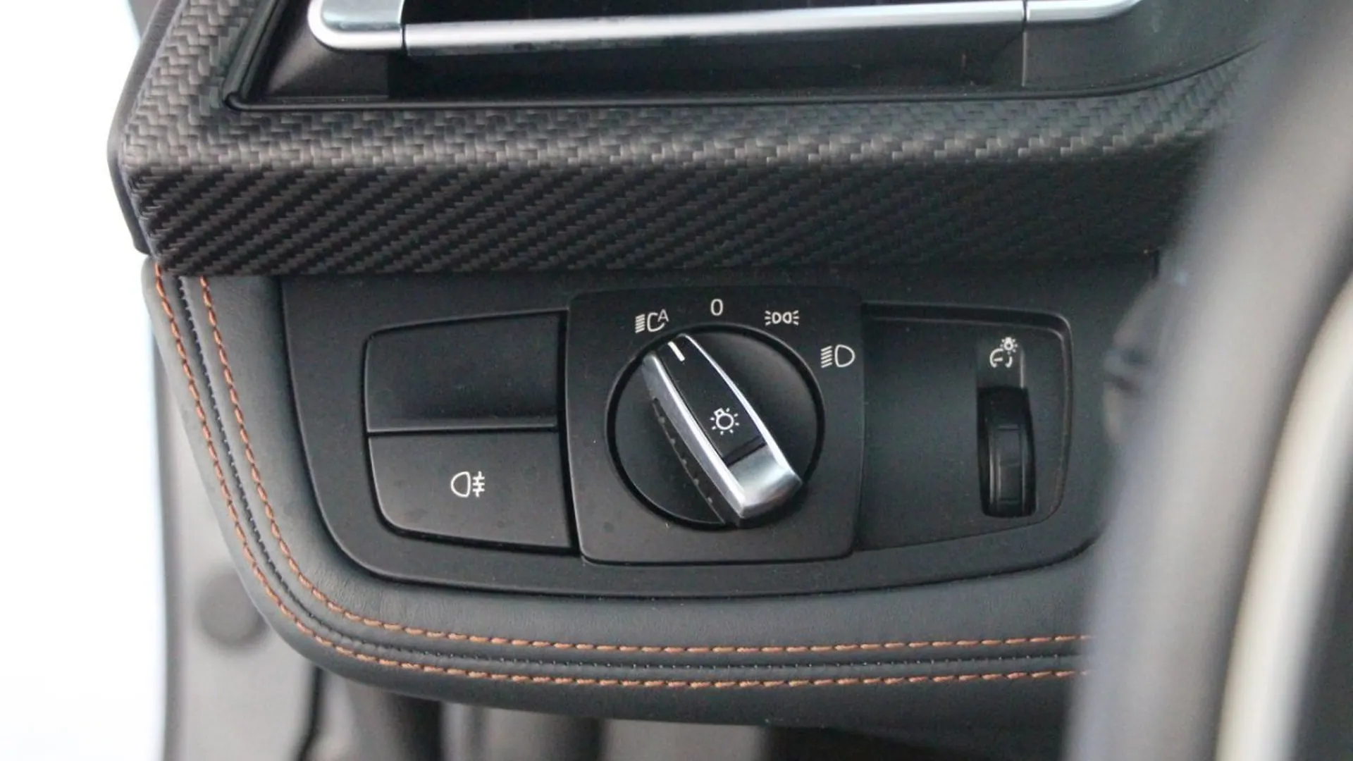 BMW i8 — photo 24
