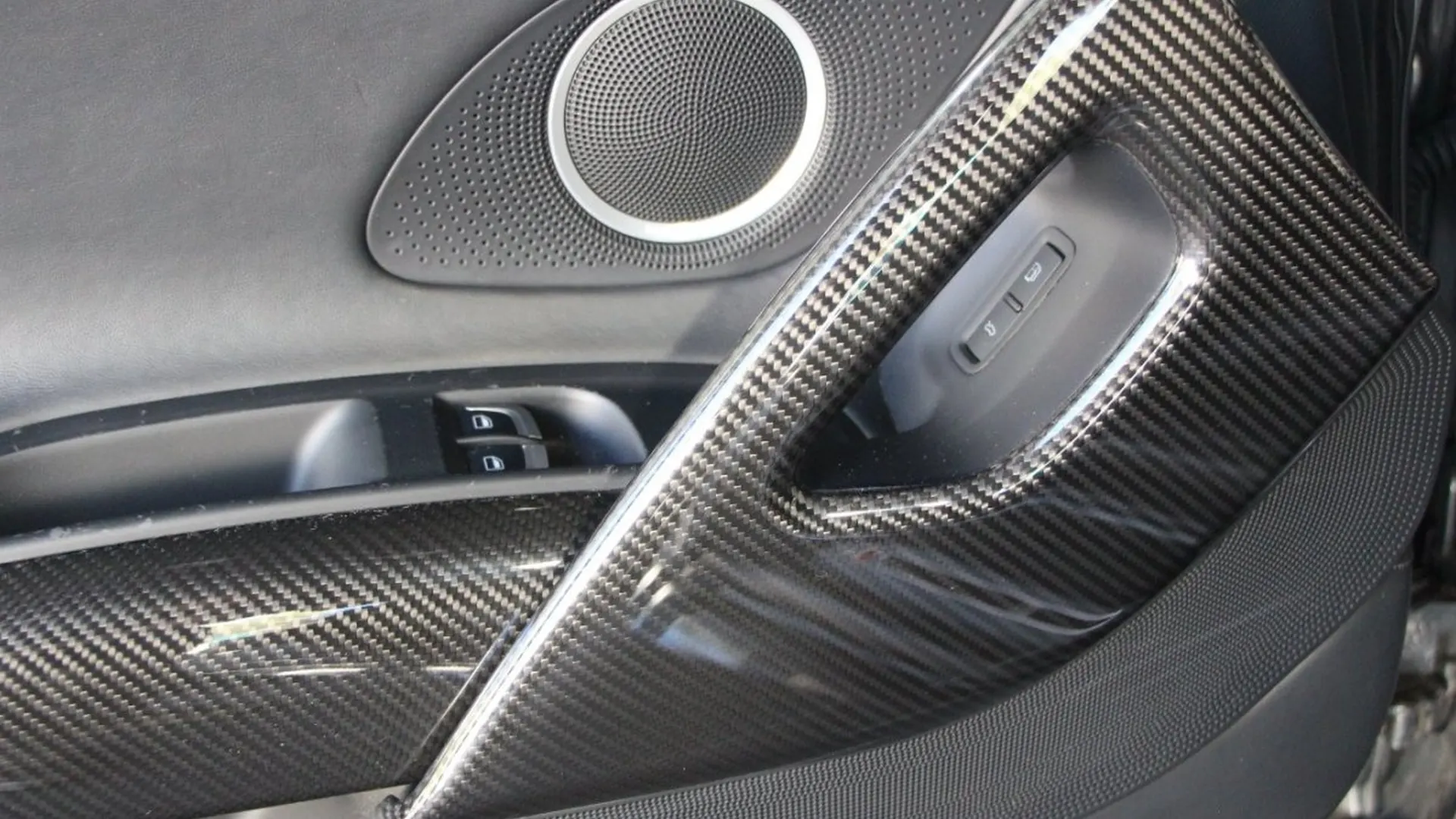 Audi R8 — photo 10