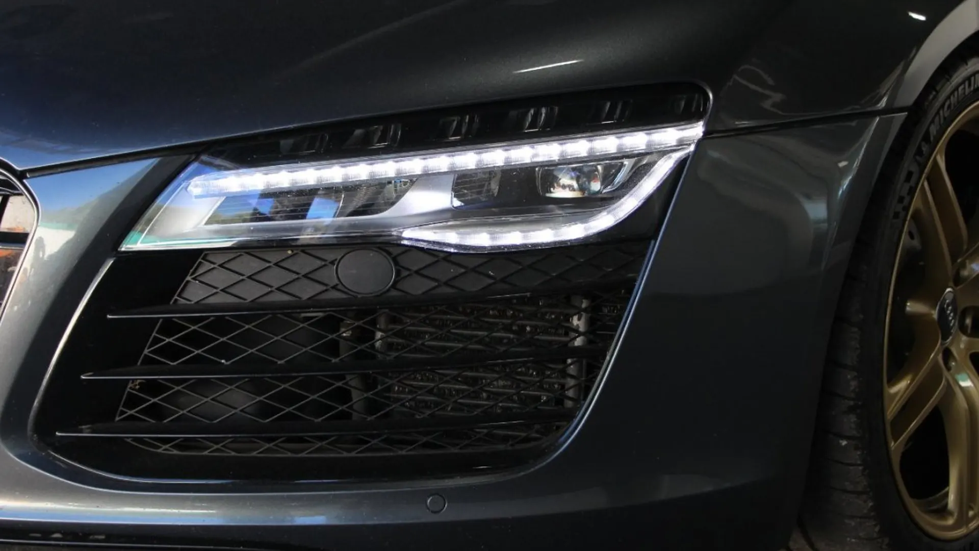 Audi R8 — photo 2