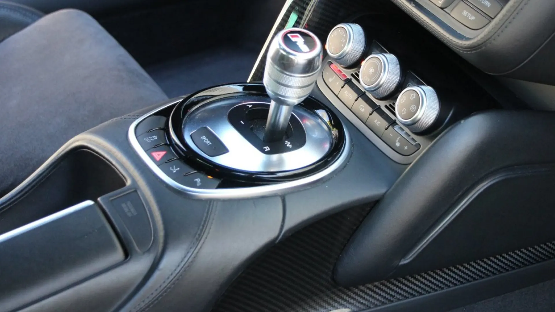Audi R8 — photo 20