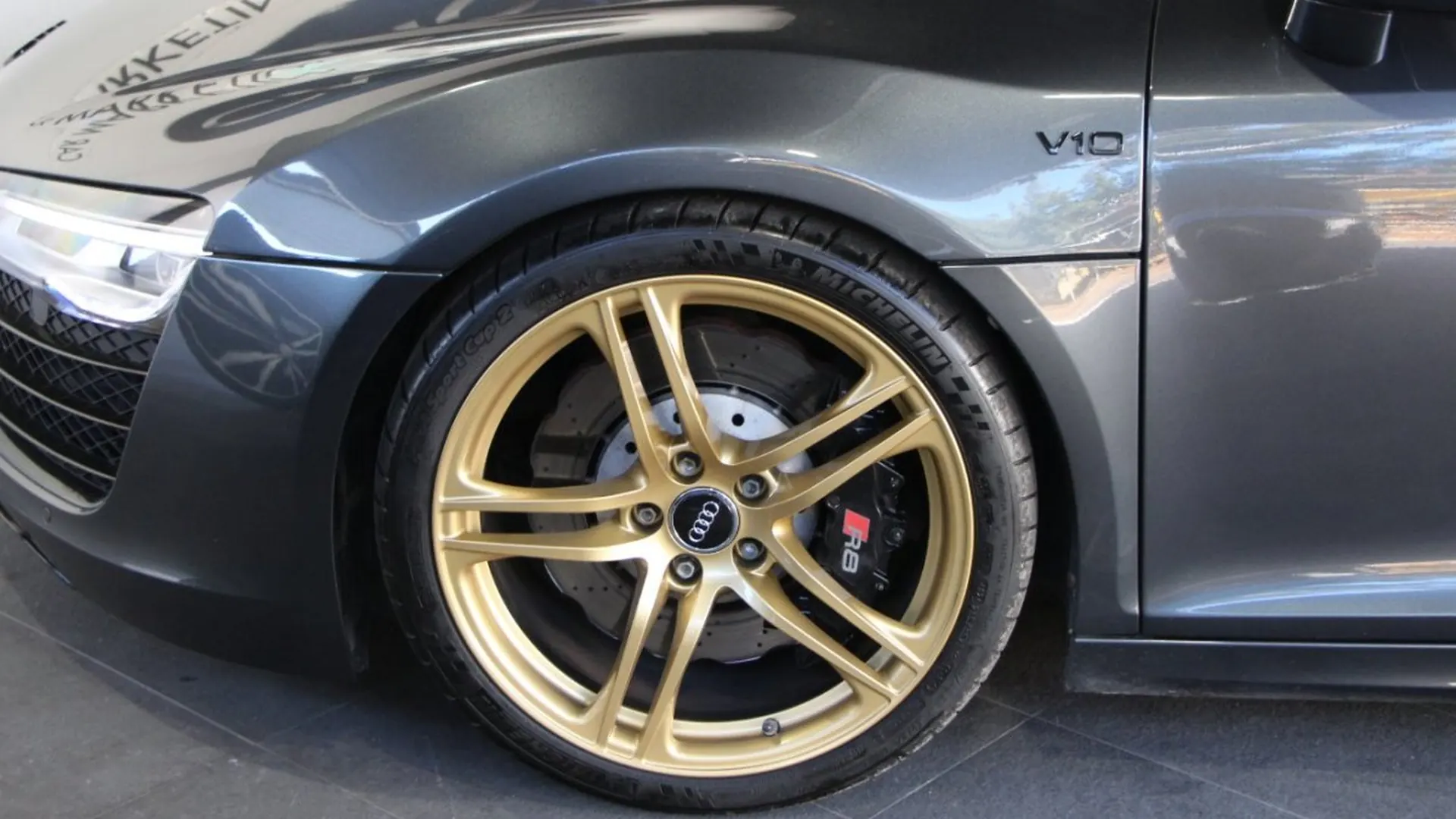 Audi R8 — photo 6