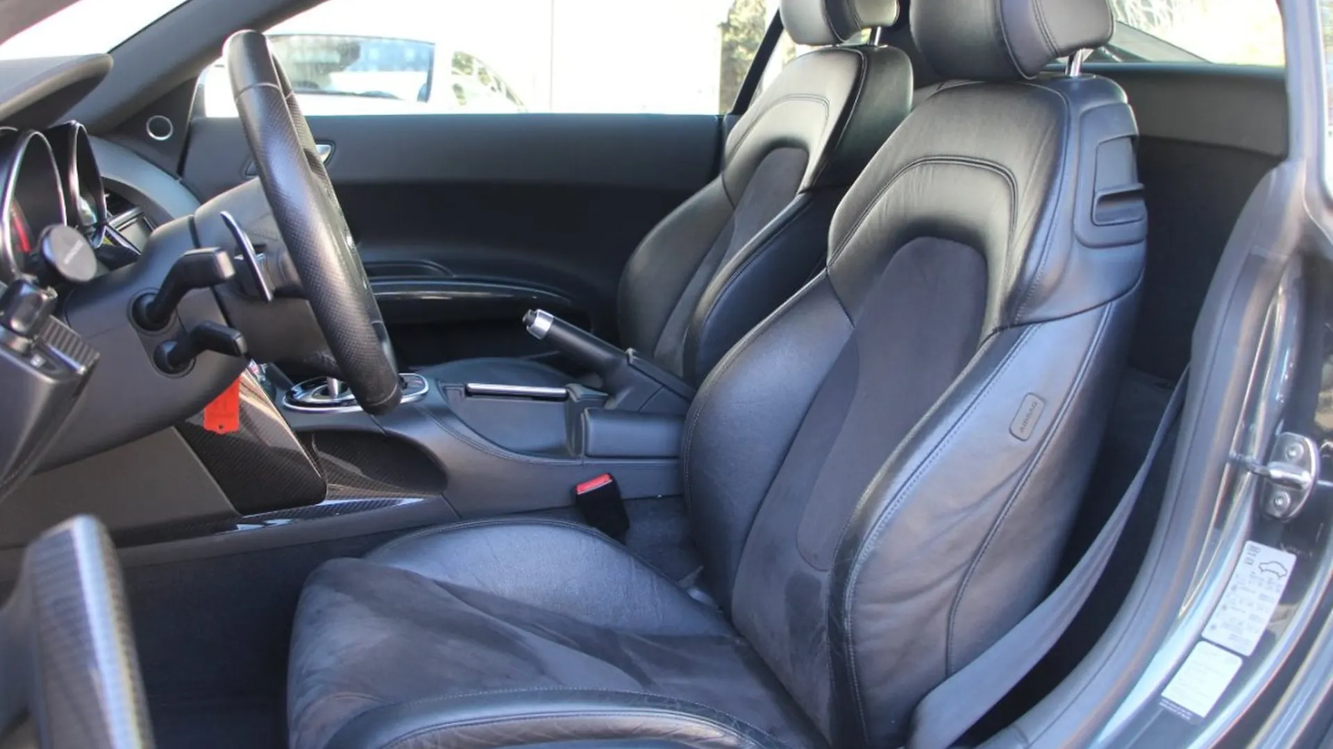 Audi R8 — photo 18