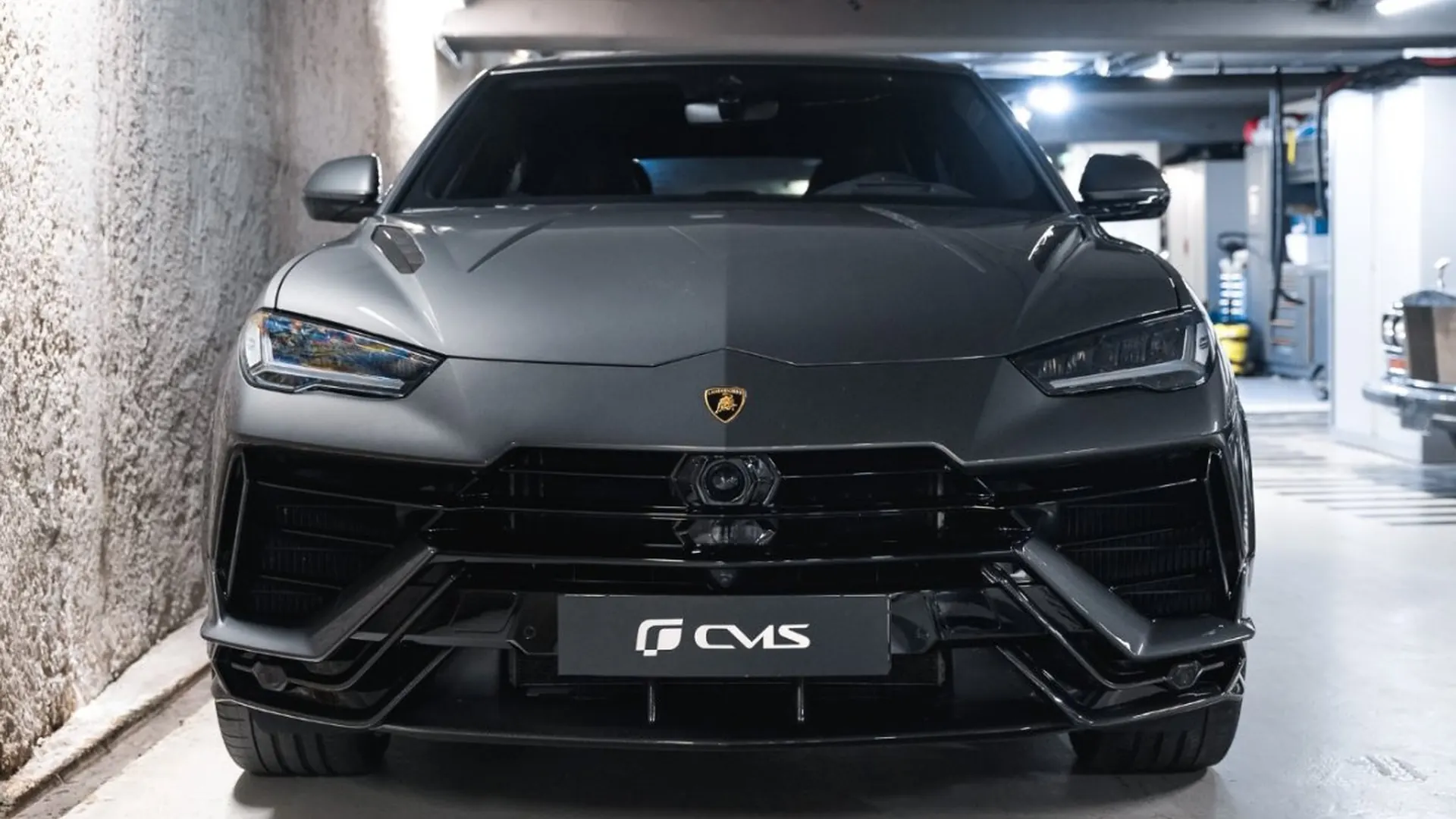 Lamborghini Urus — photo 2