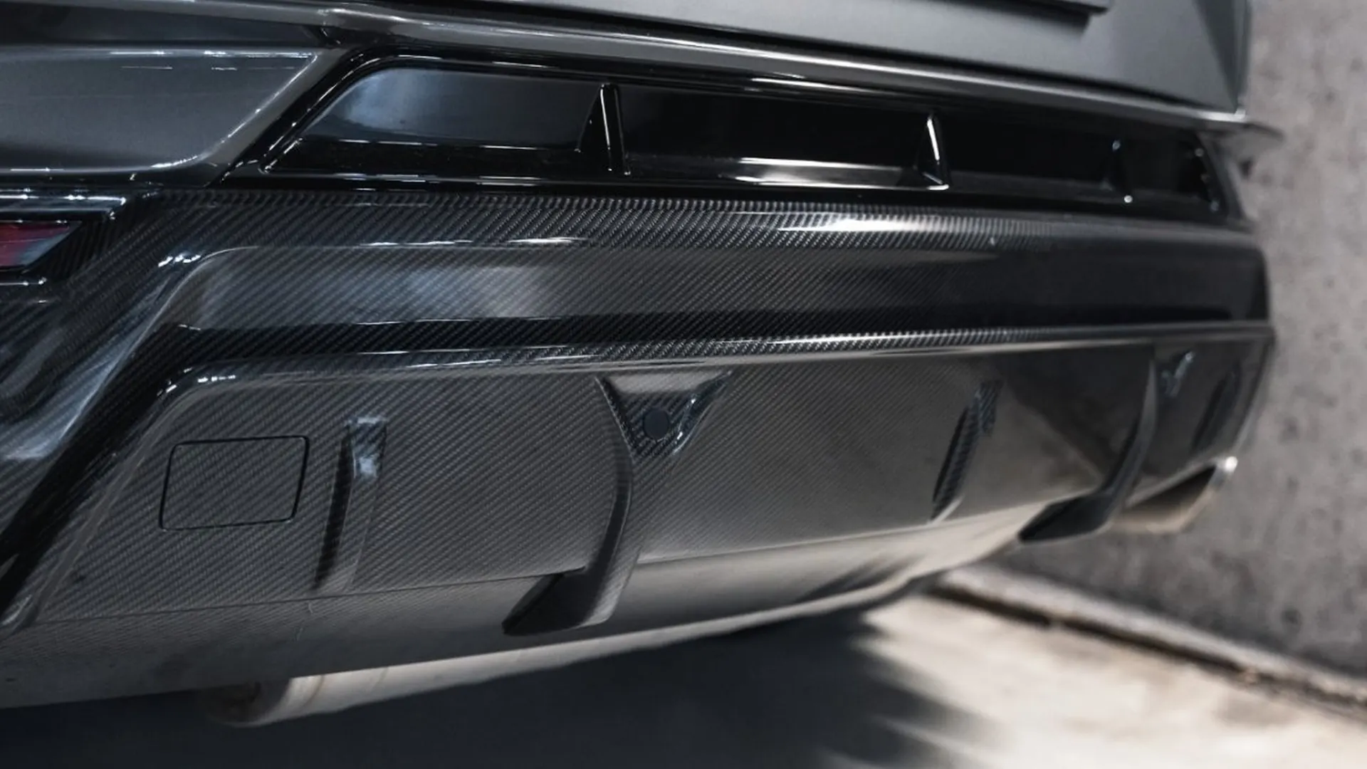 Lamborghini Urus — photo 21