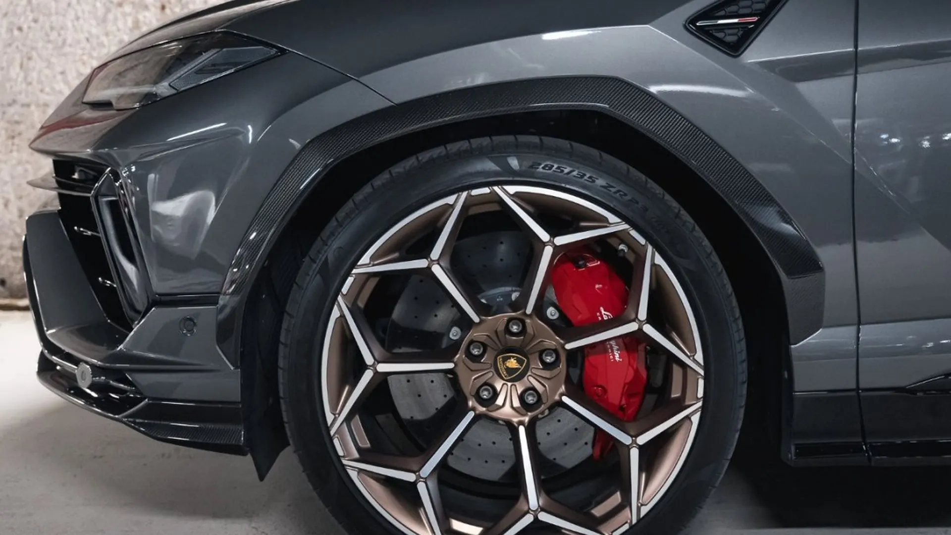Lamborghini Urus — photo 10