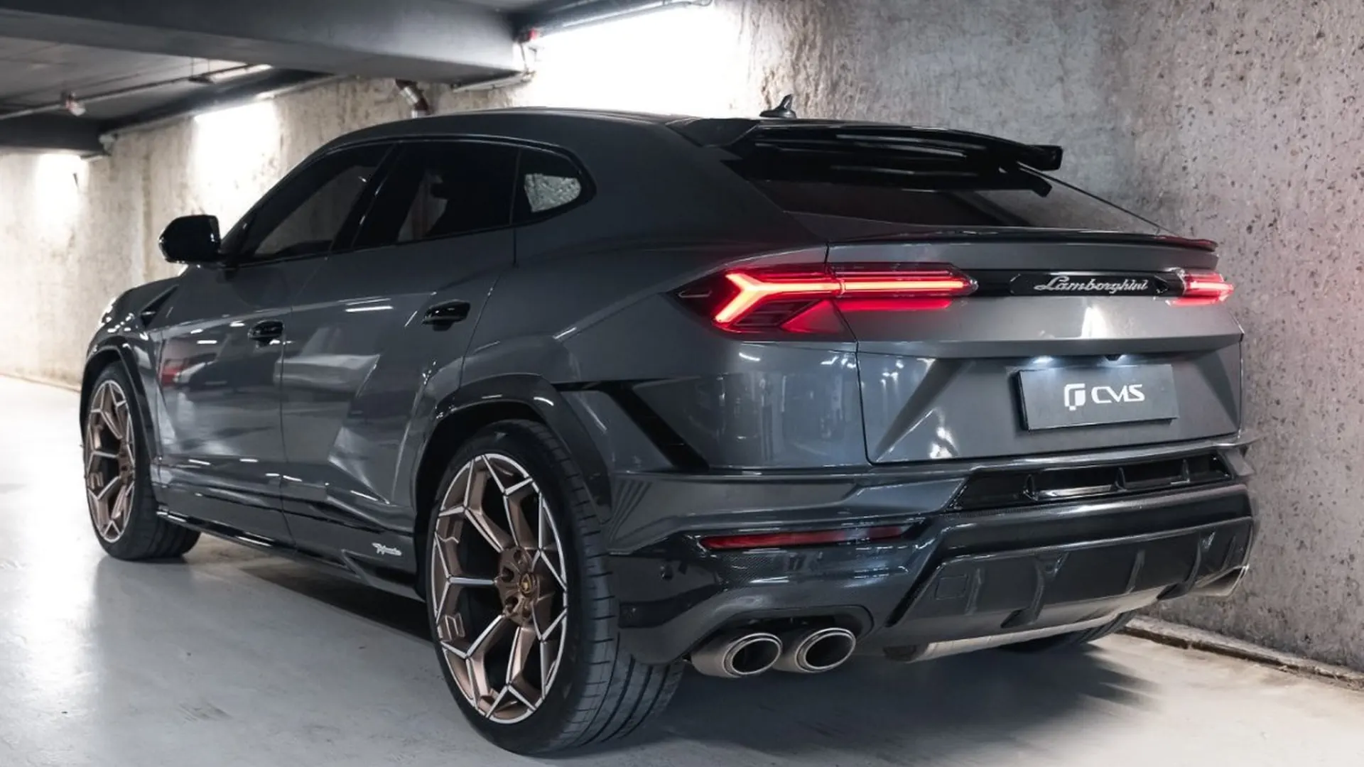 Lamborghini Urus — photo 16