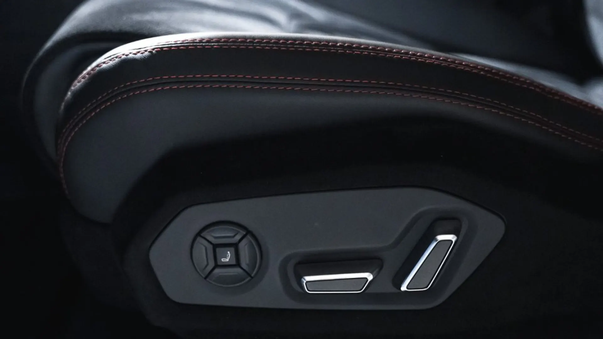 Lamborghini Urus — photo 30