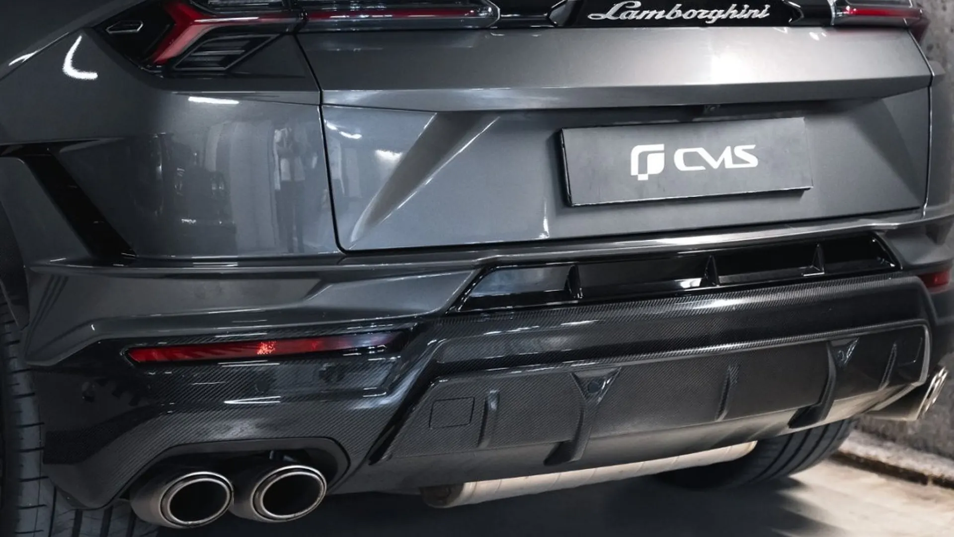 Lamborghini Urus — photo 20