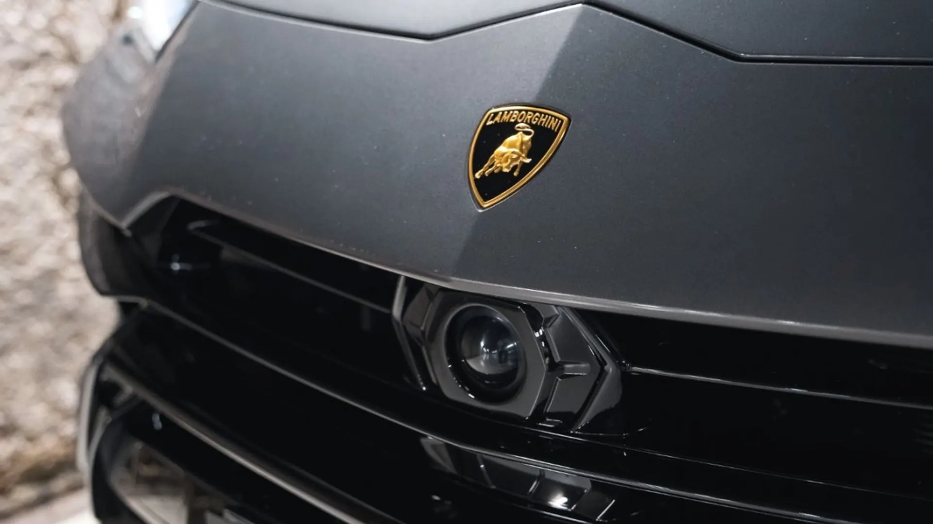 Lamborghini Urus — photo 7