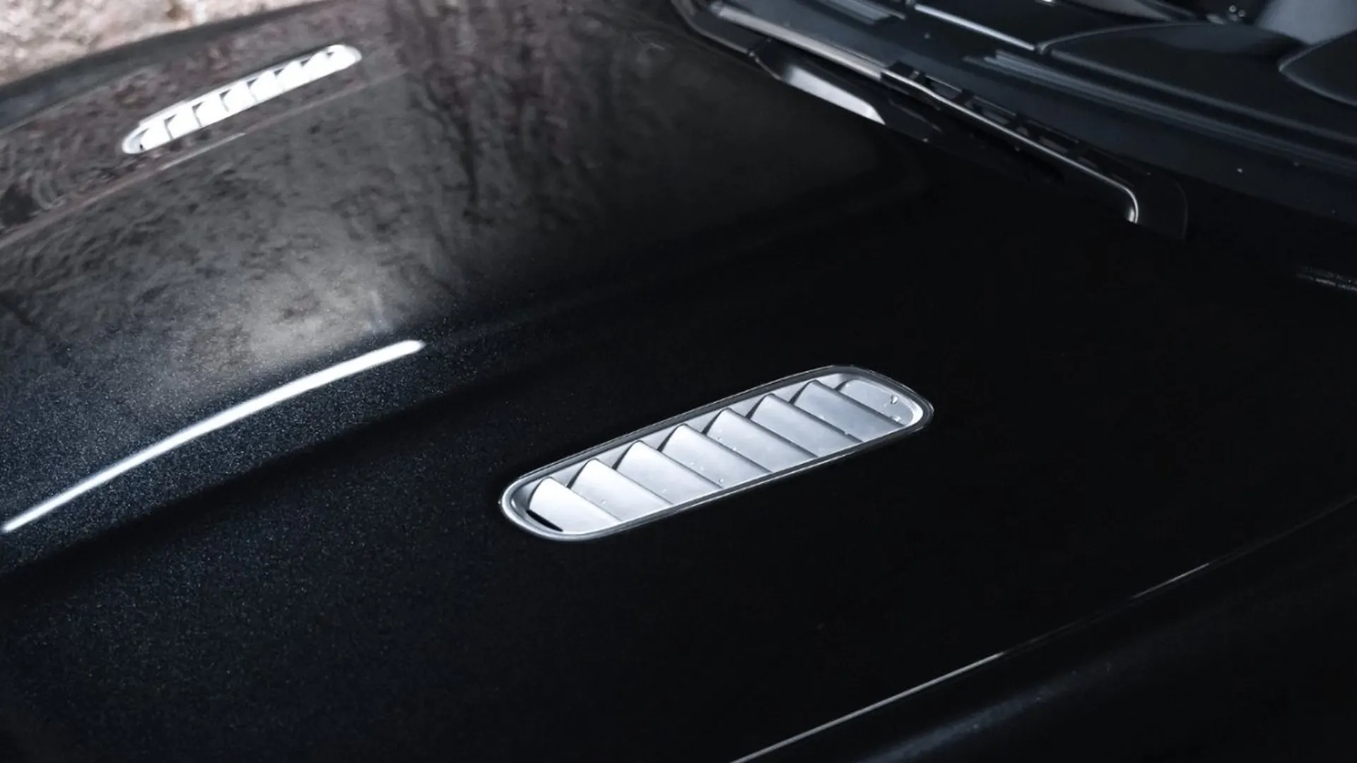 Aston Martin Rapide — photo 4