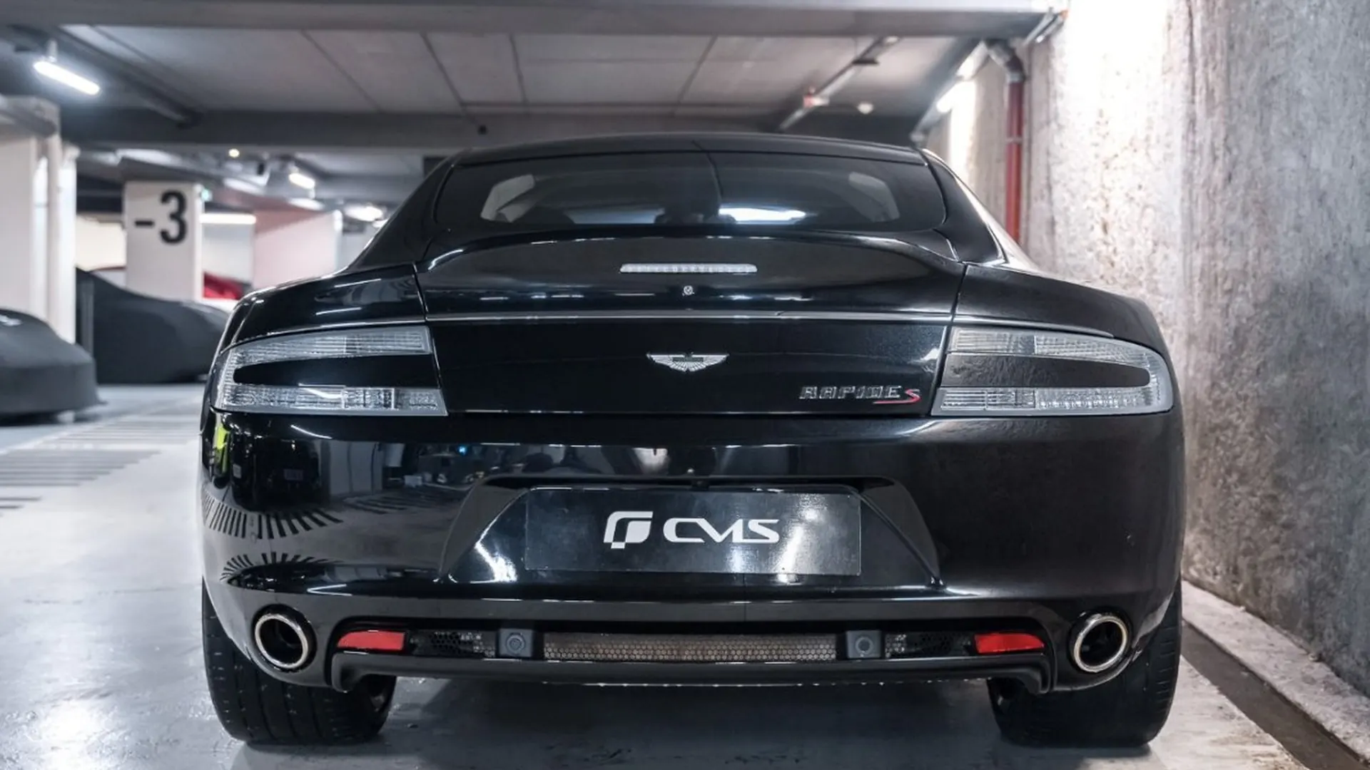 Aston Martin Rapide — photo 16