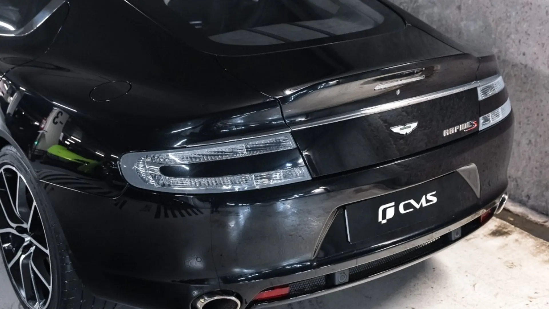 Aston Martin Rapide — photo 13