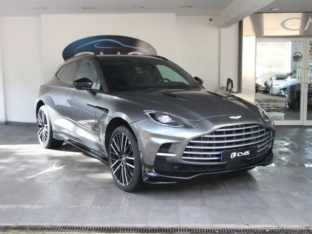 Aston Martin DBX