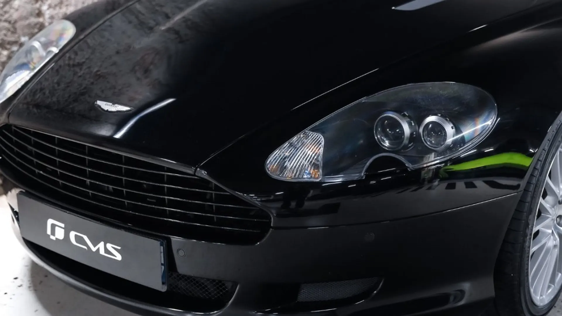 Aston Martin DB9 — photo 5