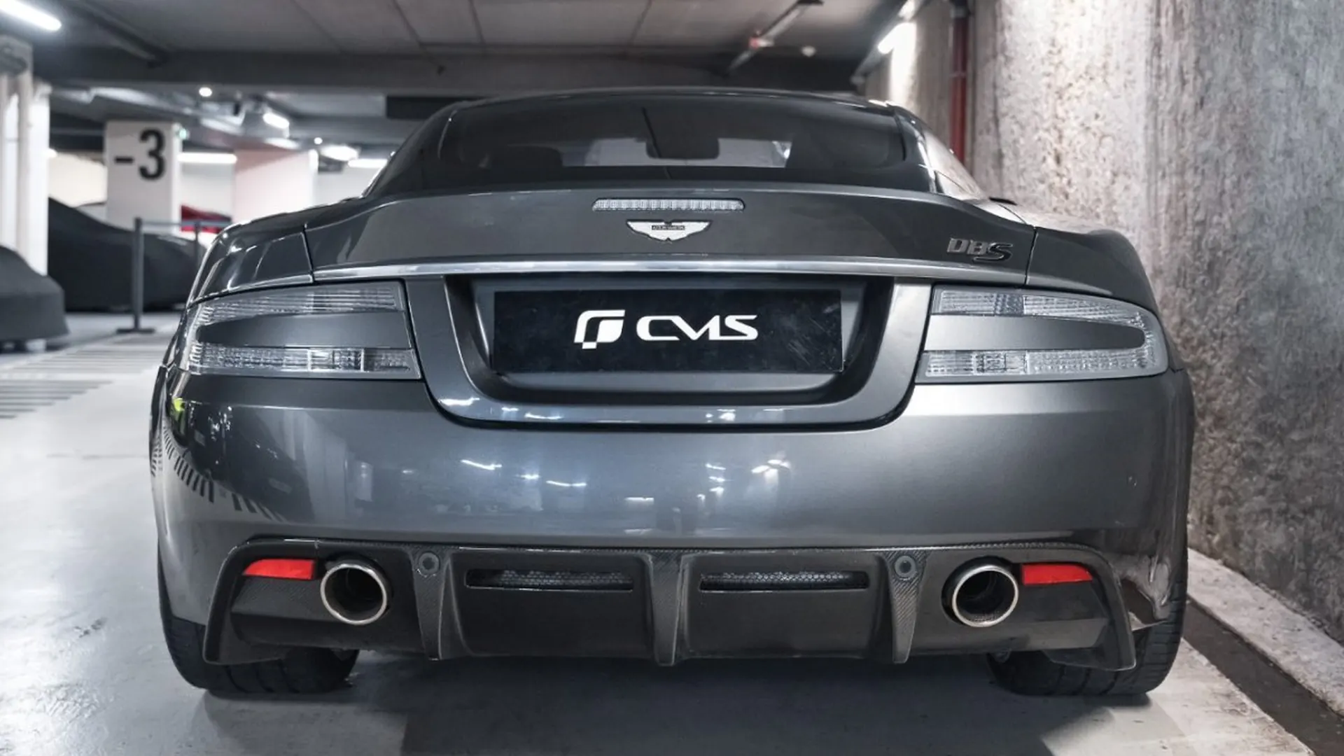Aston Martin DBS — photo 20