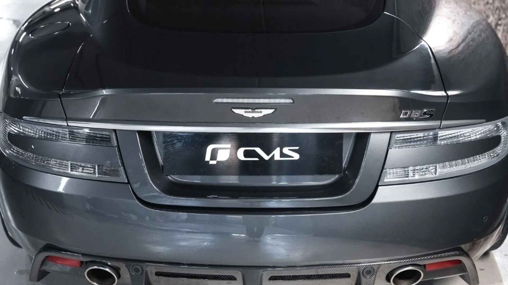 Aston Martin DBS — photo 21