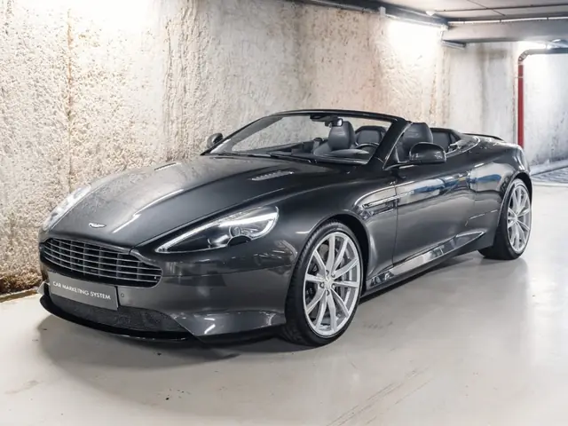 Aston Martin DB9