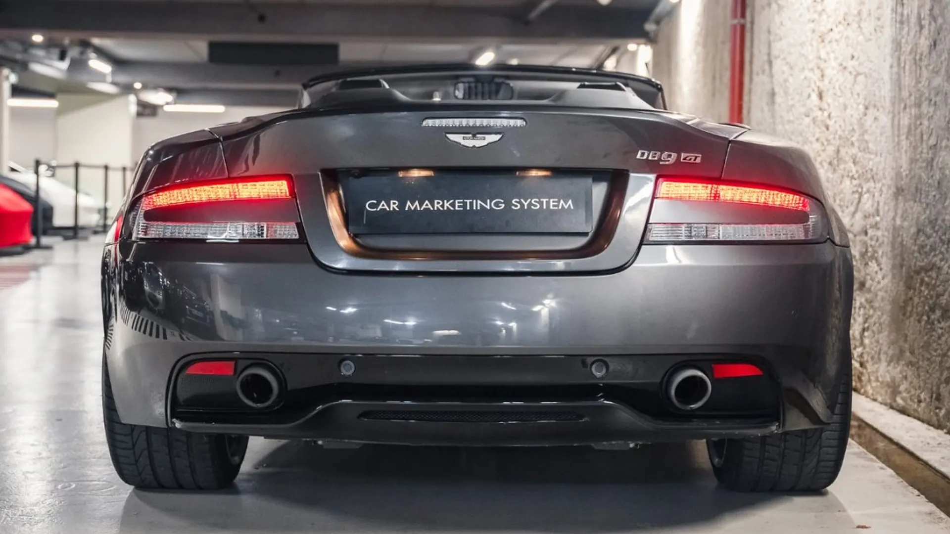 Aston Martin DB9 — photo 21