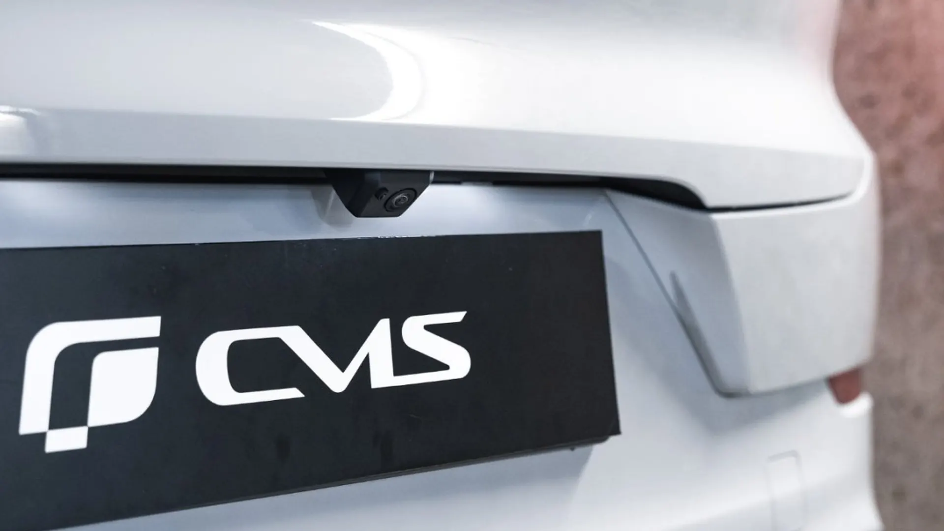 Porsche Cayenne — photo 18