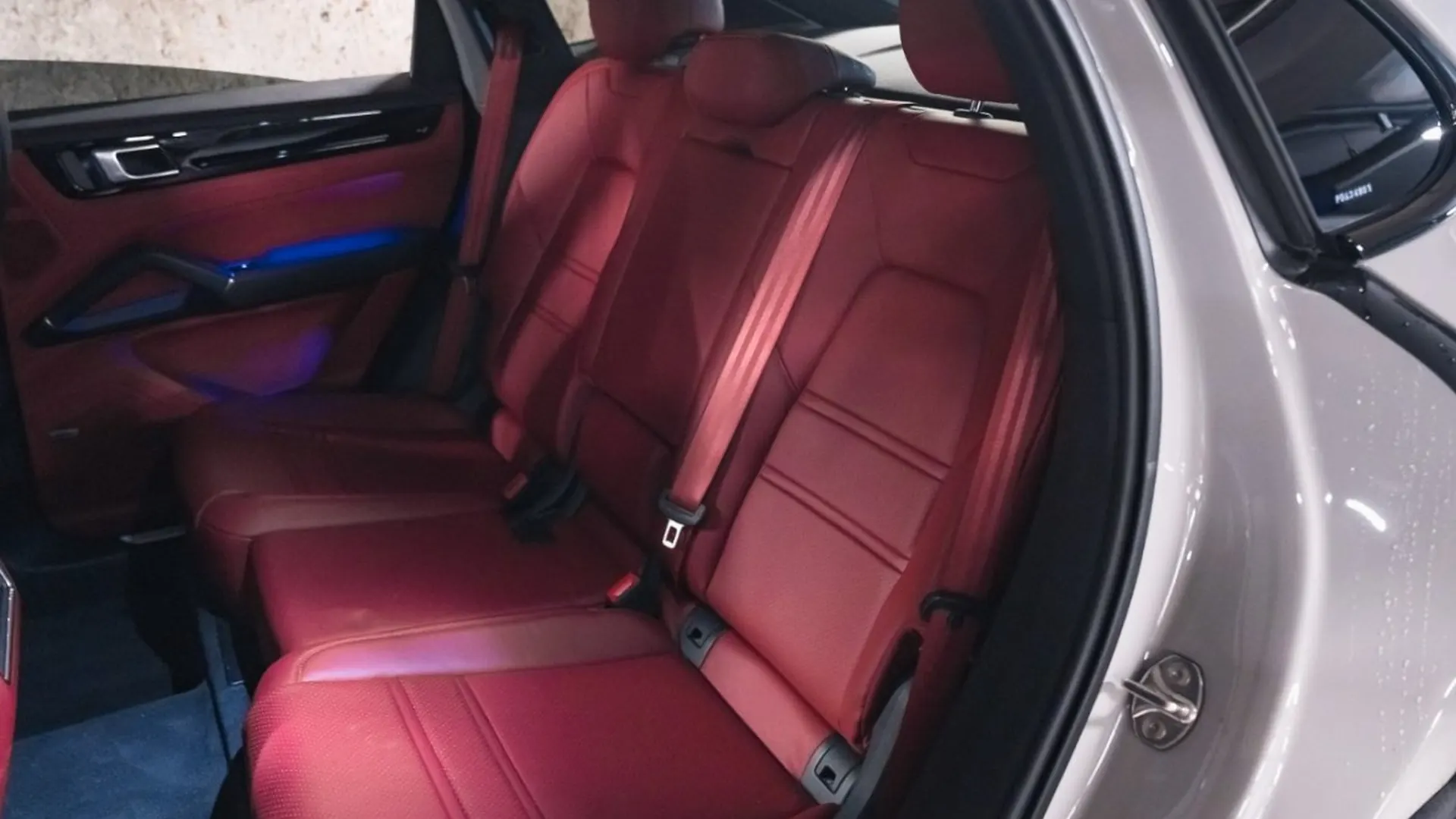 Porsche Cayenne — photo 48