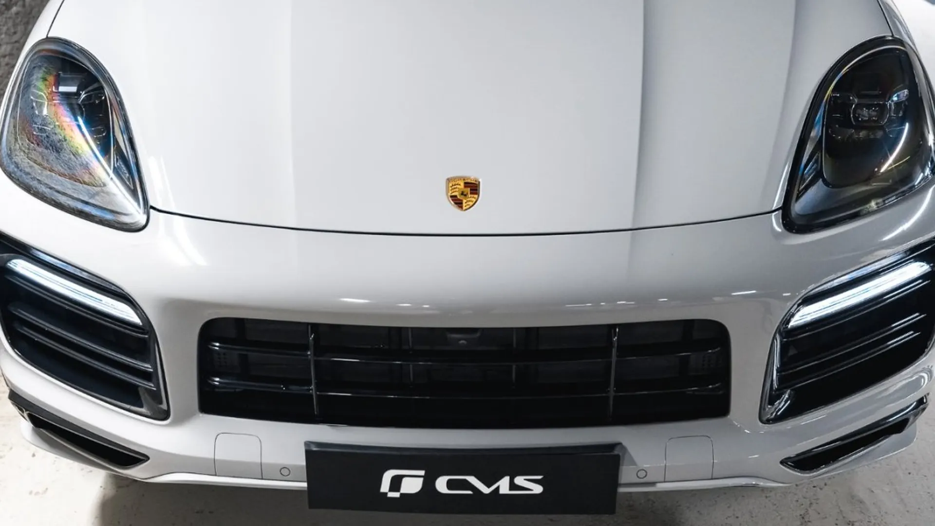 Porsche Cayenne — photo 3