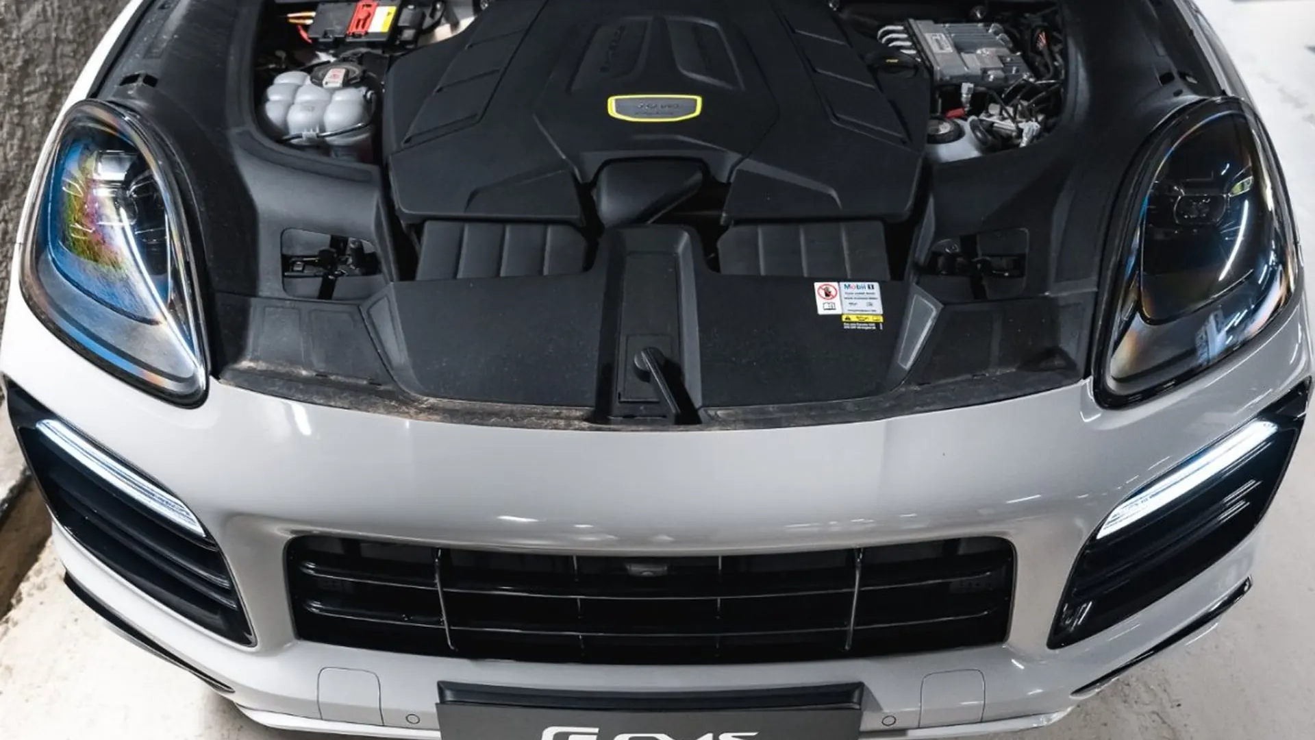 Porsche Cayenne — photo 49
