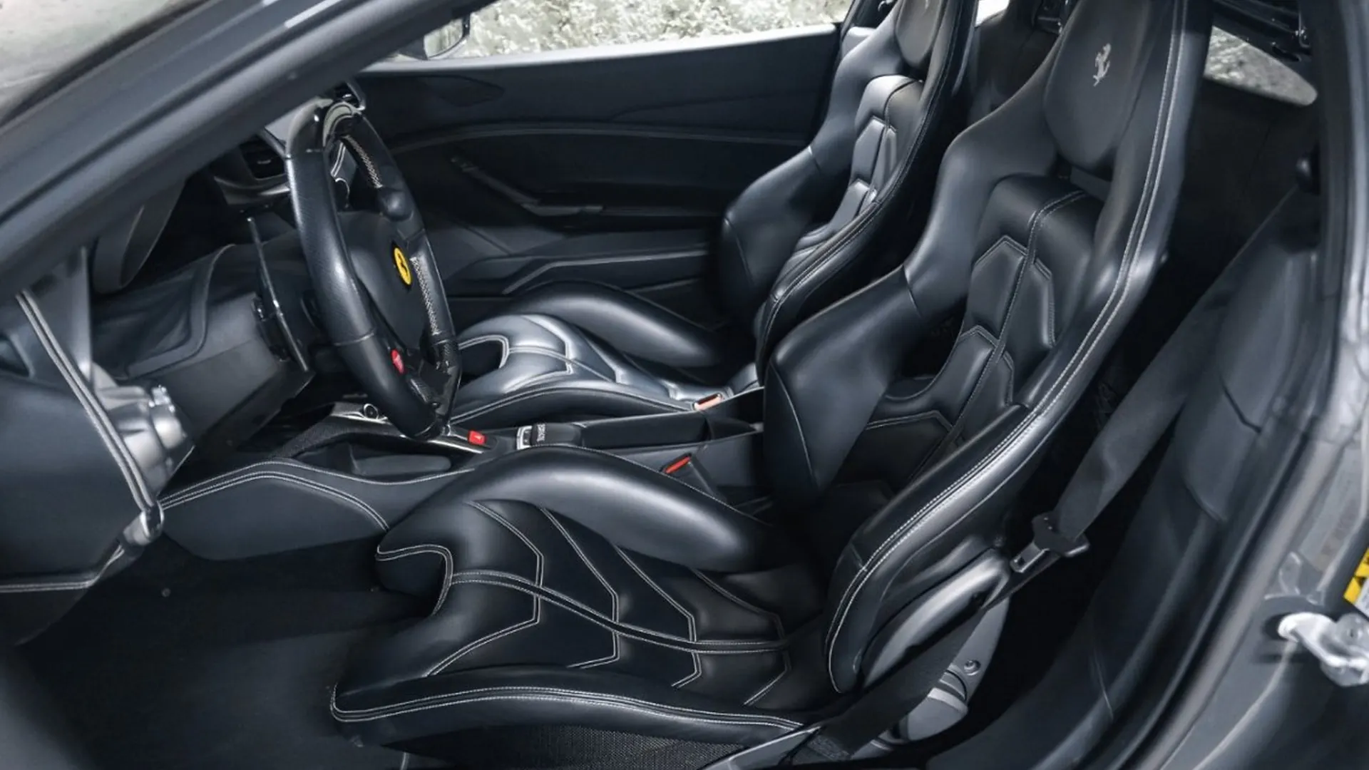 Ferrari 488 — photo 28