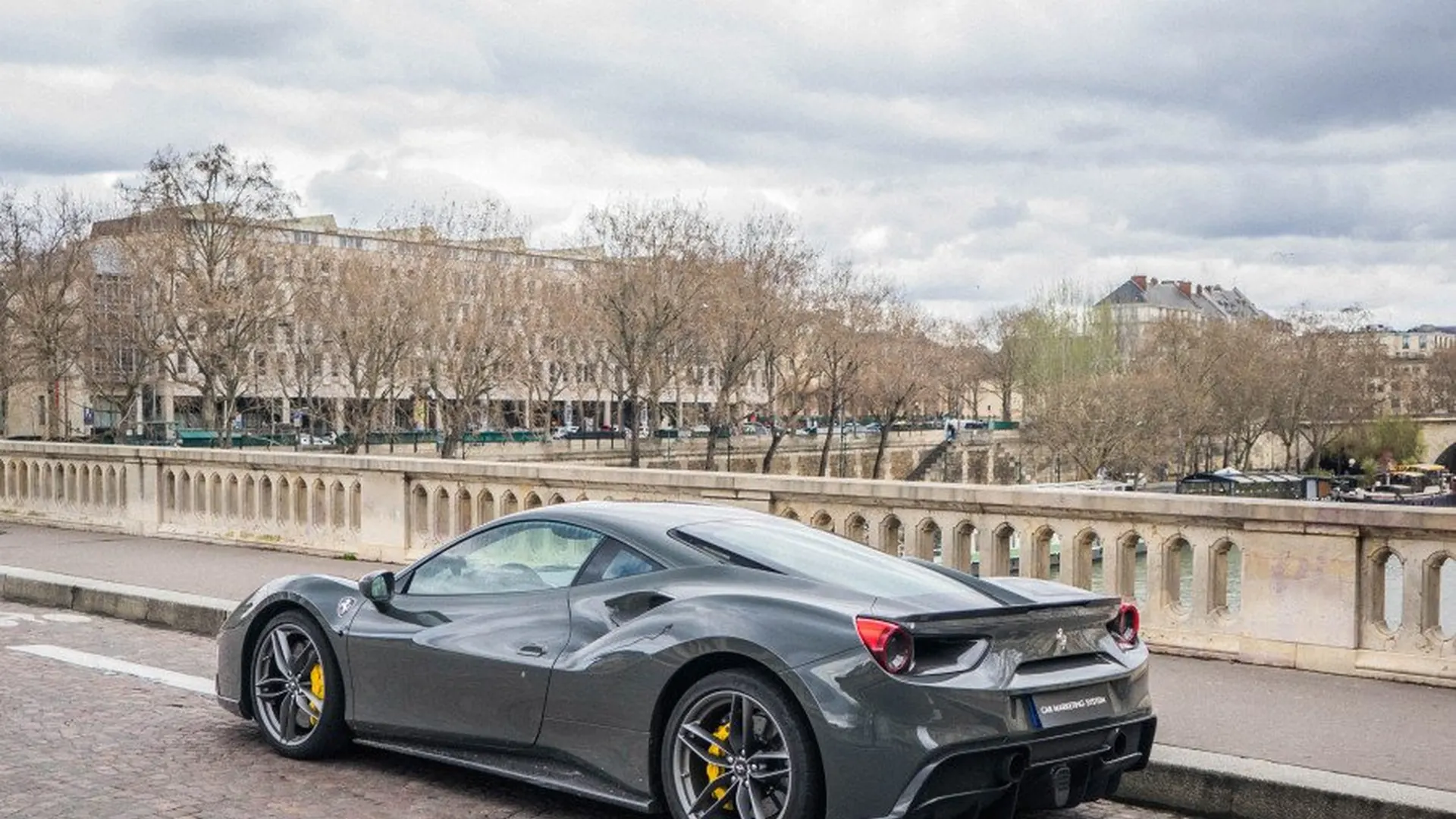 Ferrari 488 — photo 49